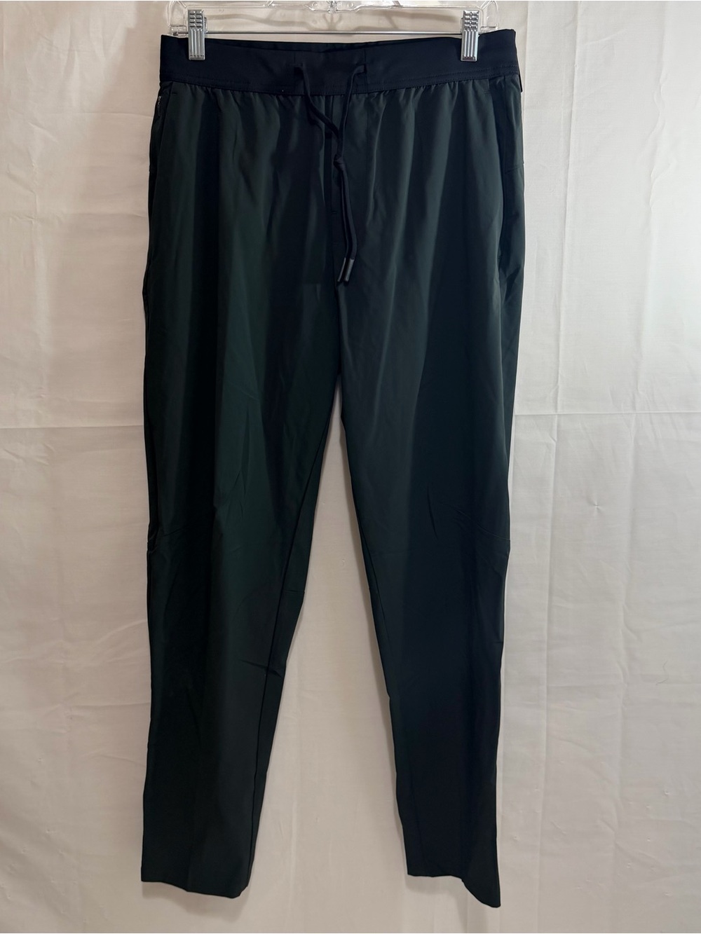 VRST Men’s Elevate Slim Tapered Gym & Training Activewear Pant Olive Green Med